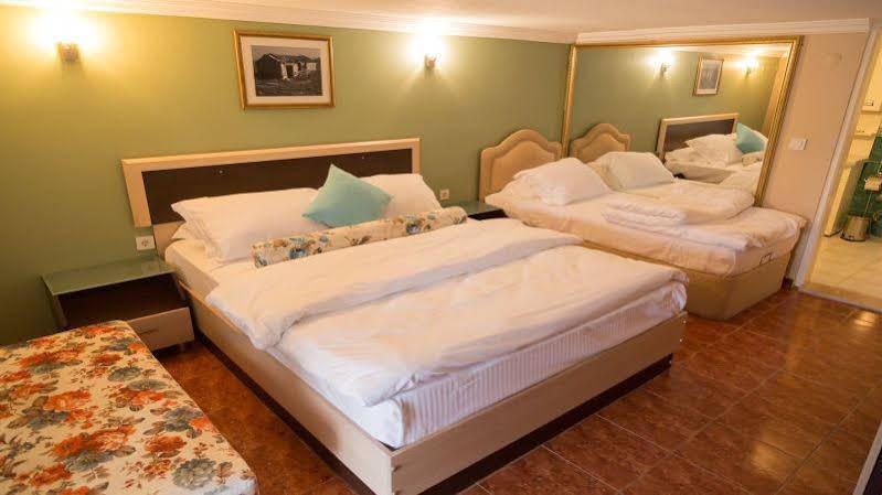 Guzelyali Hotel Ayvalı Extérieur photo