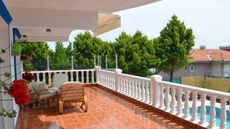 Guzelyali Hotel Ayvalı Extérieur photo