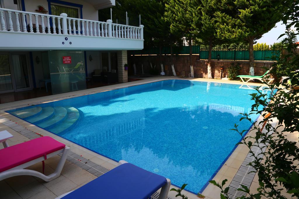 Guzelyali Hotel Ayvalı Extérieur photo