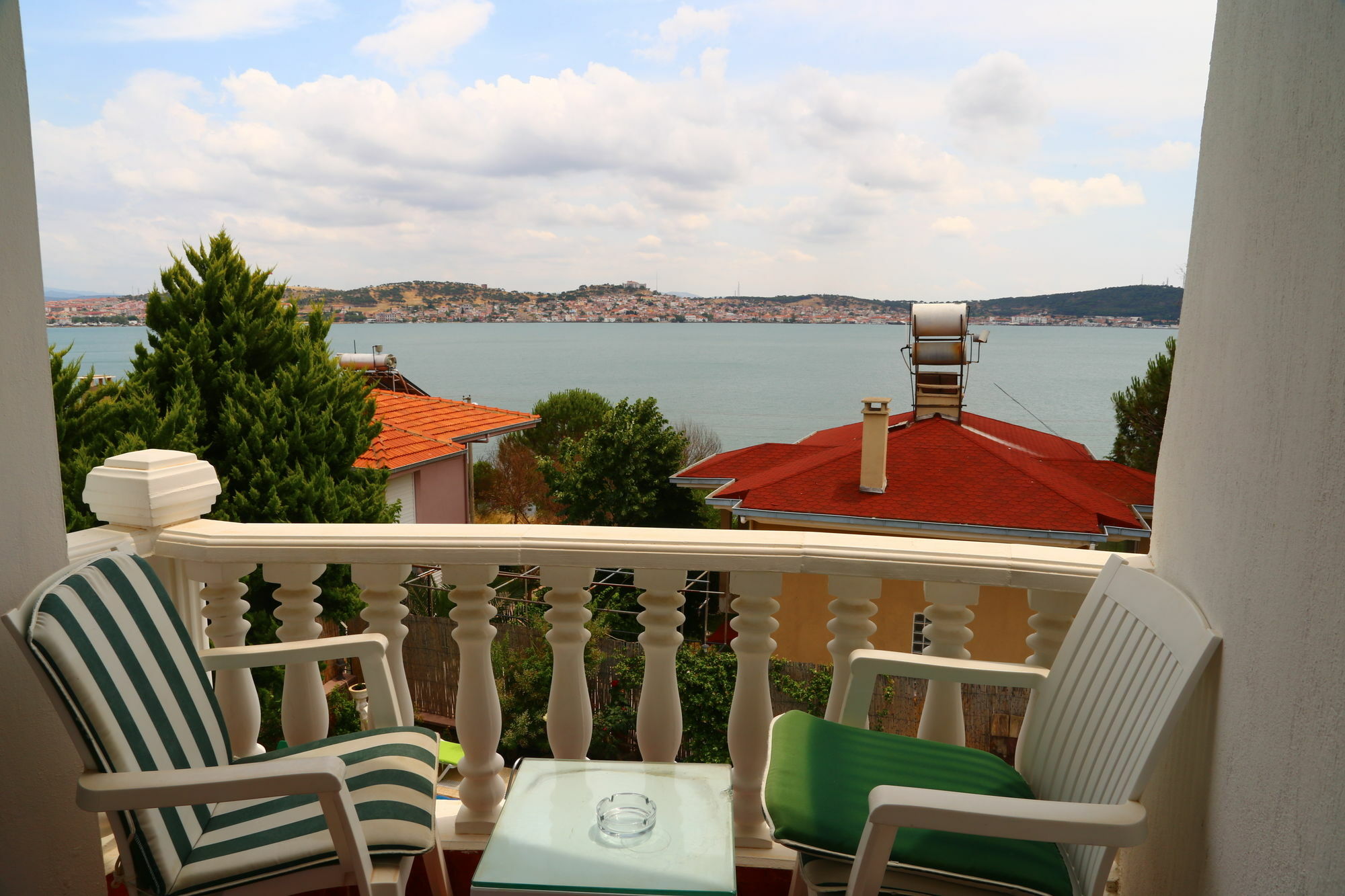 Guzelyali Hotel Ayvalı Extérieur photo